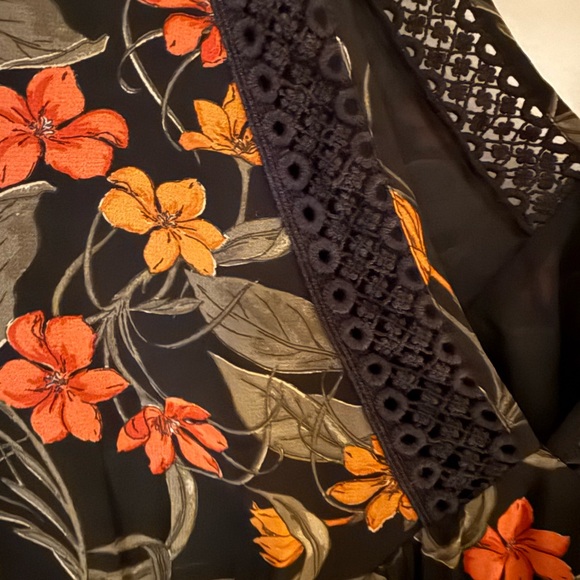 Gorgeous Boho Top - Picture 4 of 6